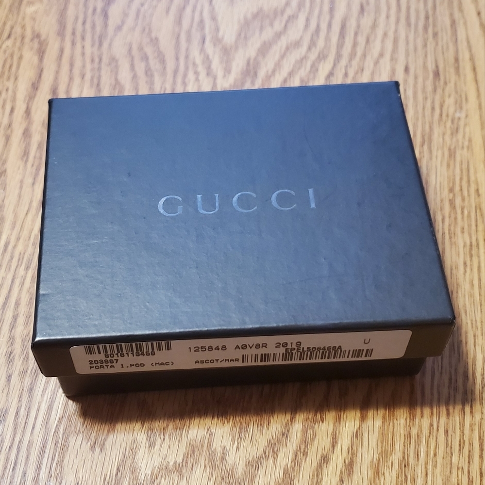 NEW GUCCI Monogram Leather Micro Bag Shoulder Strap Brown Leather from pNeimans - Picture 9 of 11